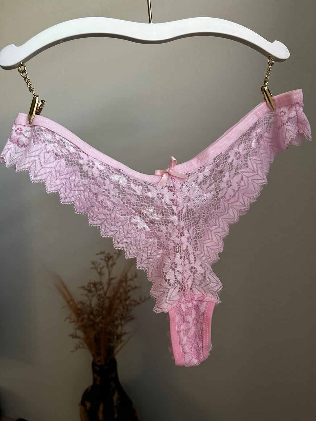 Color thongs