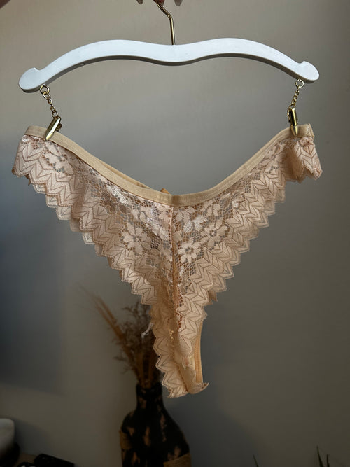 Color thongs