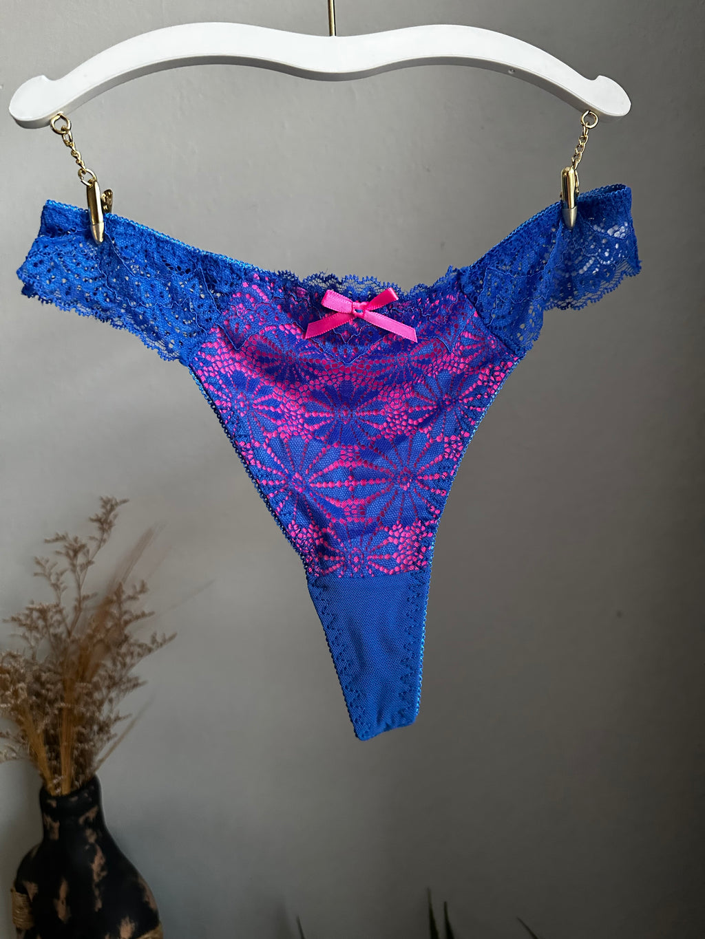 Bluepink Thong