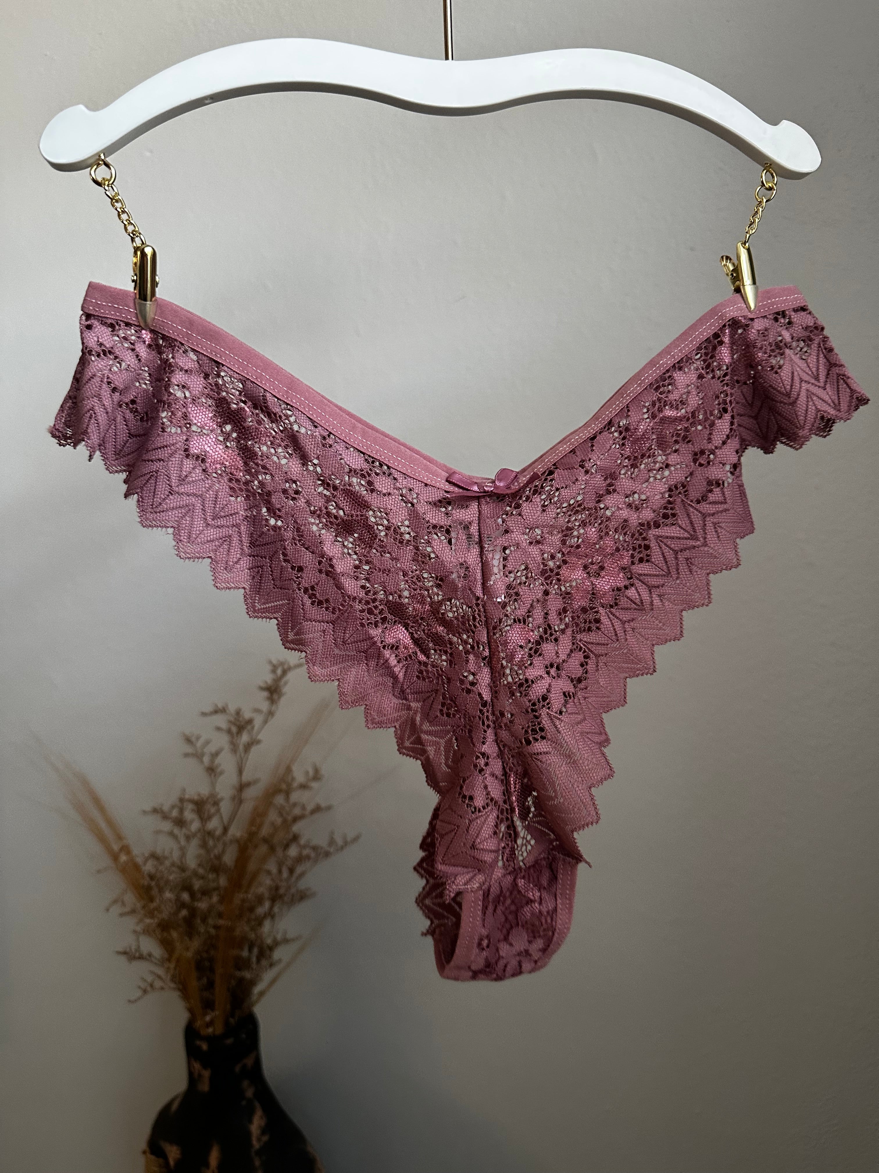 Color thongs